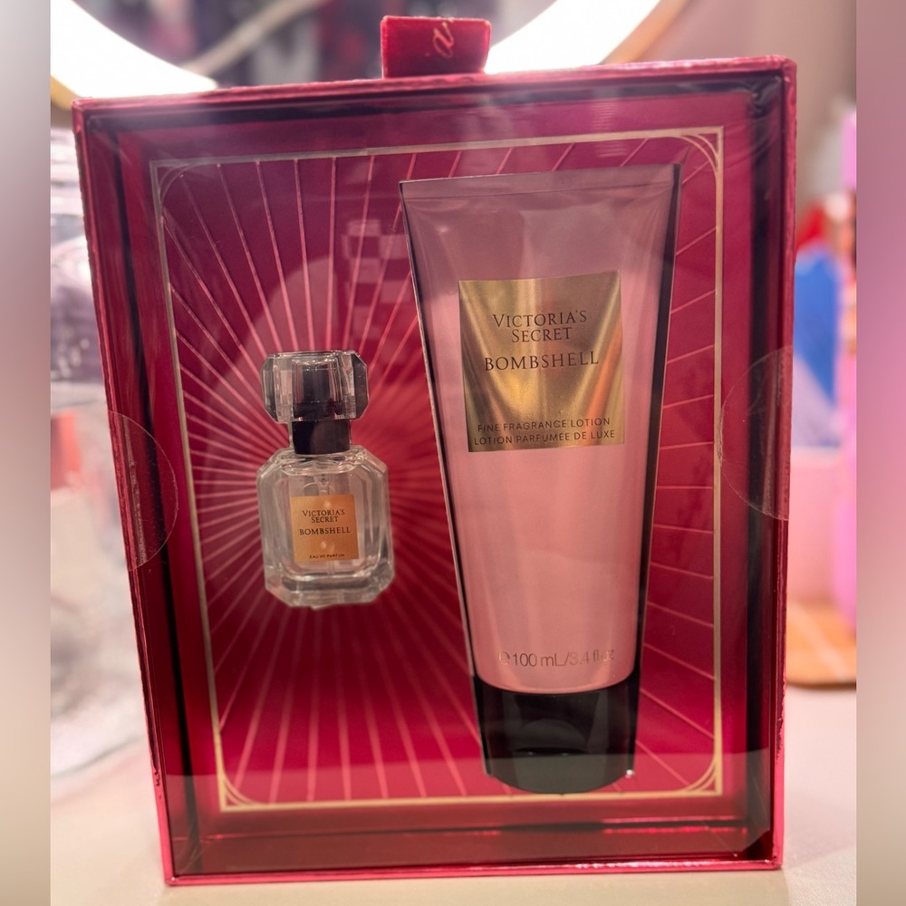 Victoria's Secret Bombshell Lotion Set - Pink